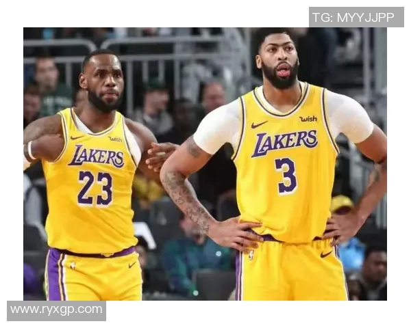 开拓者险胜步行者，保持西部前四