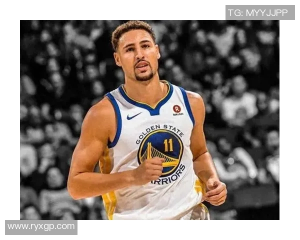 汤普森伤愈复出:心态积极状态良好,球迷期待他再战江湖 汤普森伤愈复出:心态积极状态良好,球迷期待他再战江湖